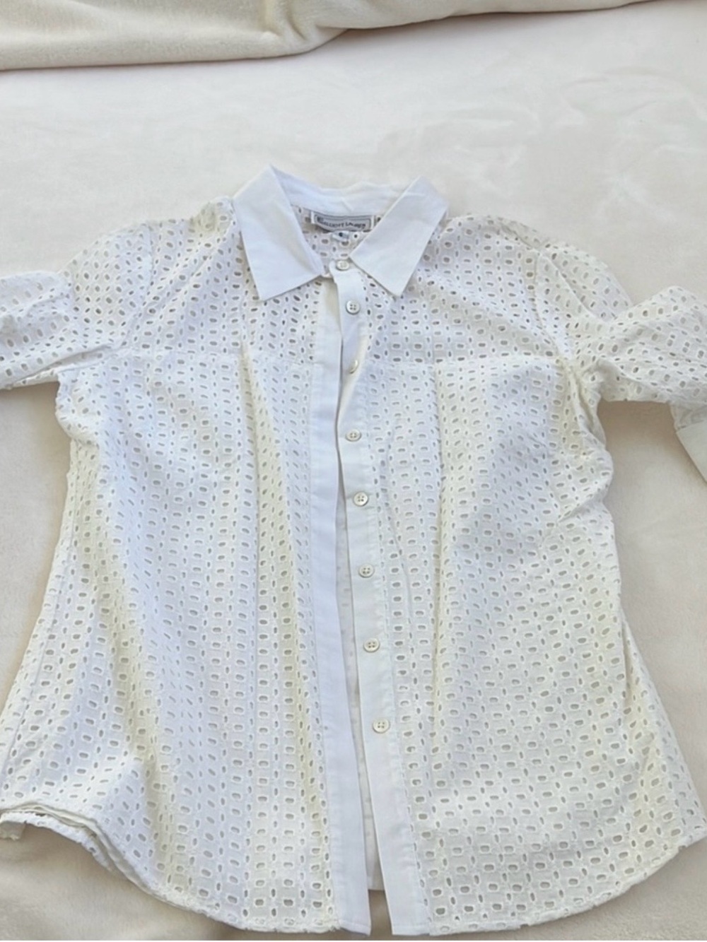 Elliott Lauren White Eyelet Button Blouse